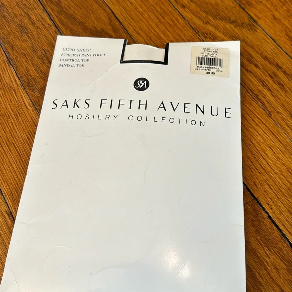 Saks Fifth Avenue Salon Z ultra sheer stretch pantyhose. Jet Black. Tall. NWT